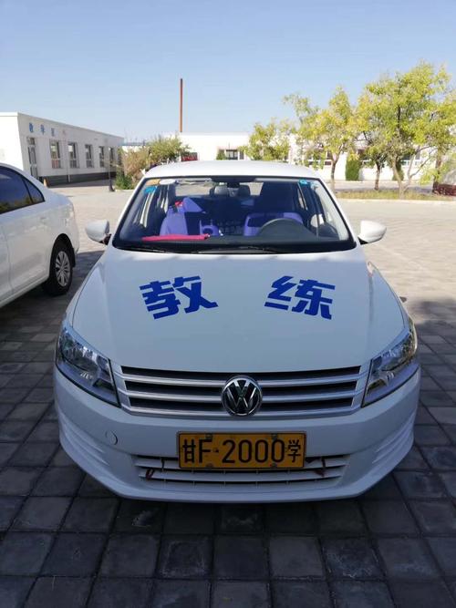 駕駛員培訓(xùn) 從方向盤到文明路的進(jìn)階指南